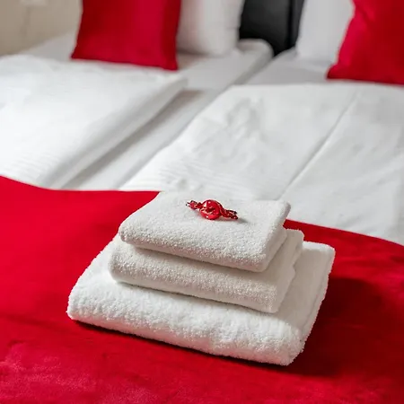 Golden Oasis Free Private Parking