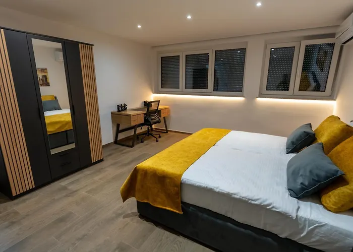 Golden Oasis Free Private Parking * Lublana