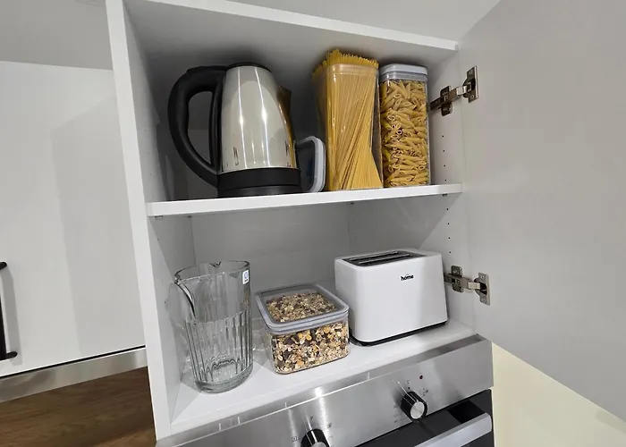 Golden Oasis Free Private Parking *