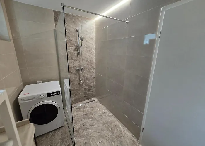 Golden Oasis Free Private Parking Lublana