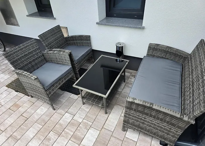 Golden Oasis Free Private Parking *