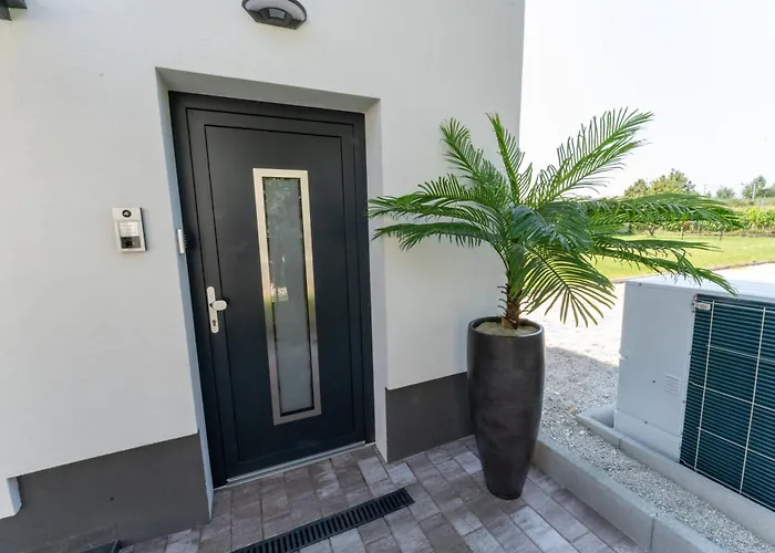 Apartament Golden Oasis Free Private Parking Lublana