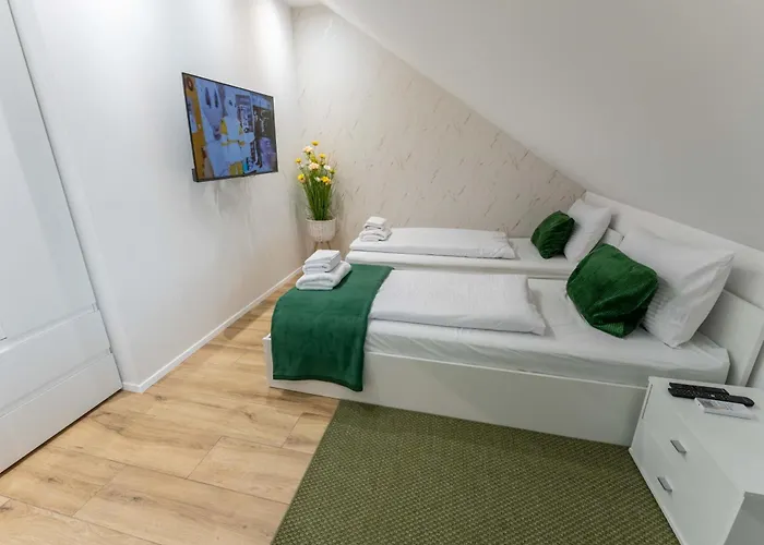 Golden Oasis Free Private Parking * Lublana