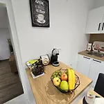Golden Oasis Free Private Parking Appartement *