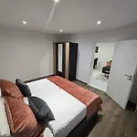 Appartement Golden Oasis Free Private Parking