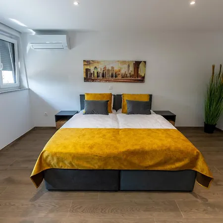 Διαμέρισμα Golden Oasis Free Private Parking