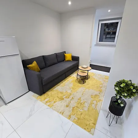 Διαμέρισμα Golden Oasis Free Private Parking *
