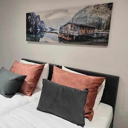 Golden Oasis Free Private Parking Λιουμπλιάνα