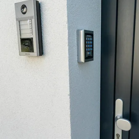 Διαμέρισμα Golden Oasis Free Private Parking *