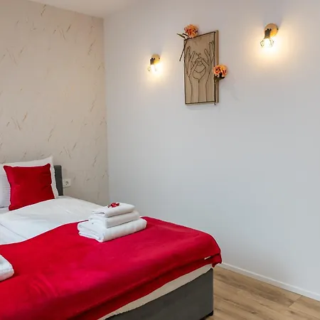 Διαμέρισμα Golden Oasis Free Private Parking